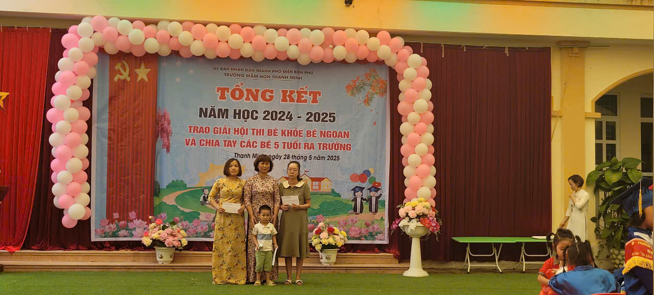 z6647884578258 44198491bd454aefcfb7924fb4f12eef